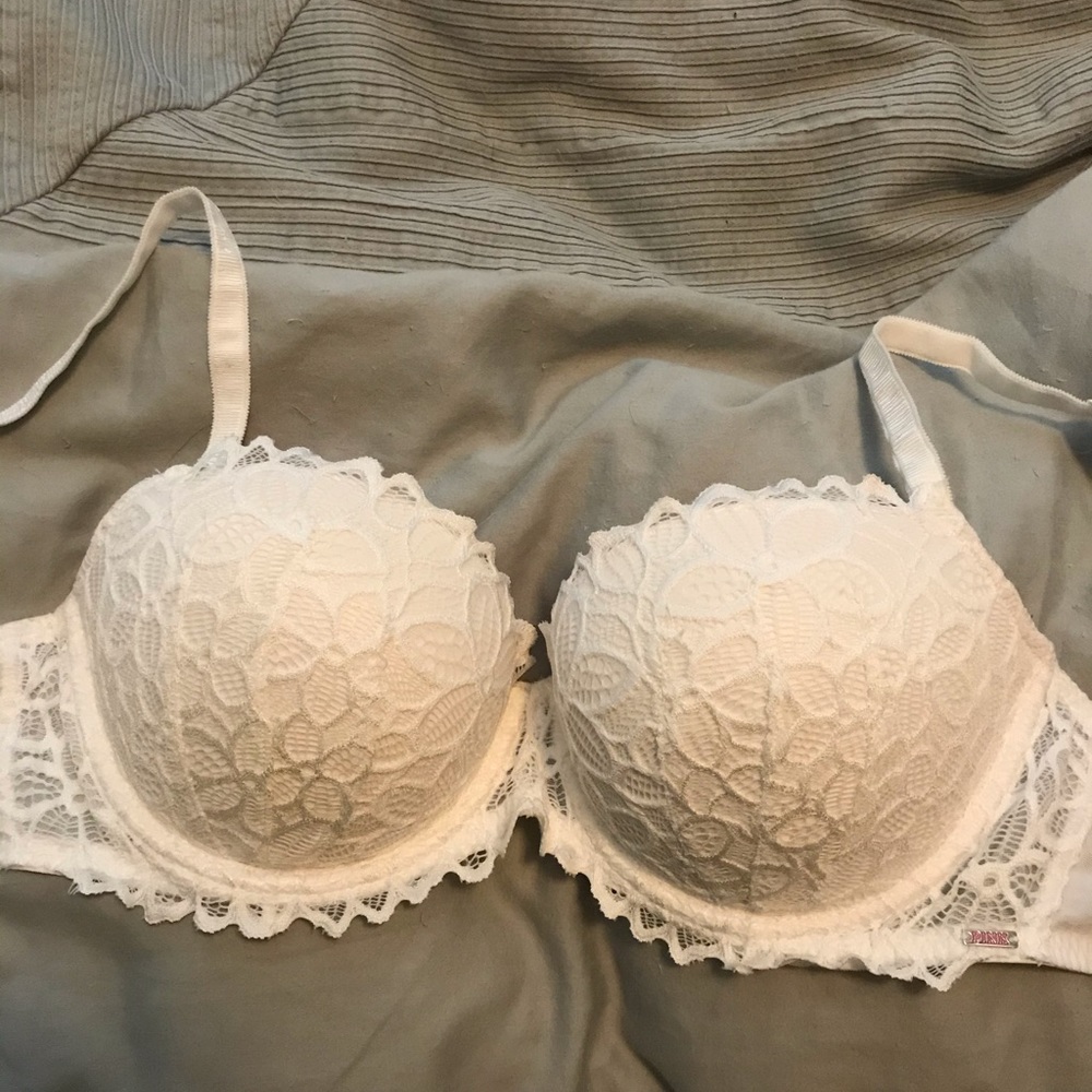 34 DD Victoria secret pink bra floral lace